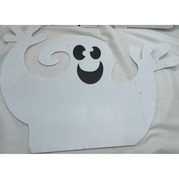 Halloween 3 Ghost Decorations Indoor Halloween Yard Sign Is Suitable For Outdoor - Picture 4 of 13